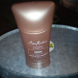 SheaMoisture Coconut & Hibiscus Deodorant